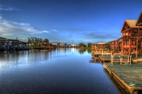 Bayou Log Cabins 的图像结果