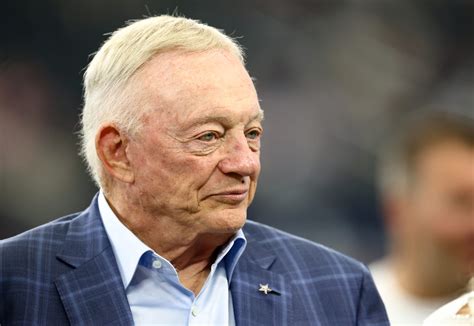 Cowboys Owner Jerry Jones Fires Shots at Micah Parsons Over 3-Time All ...