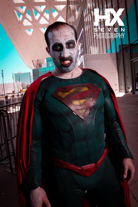 Superman Bizarro (cw version) : r/cosplay