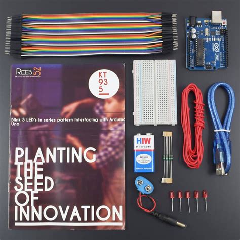 Blink 3 LED's in series pattern Interfacing – REES52