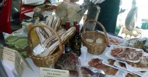 Vesti . Predstavnici opštine Čajetina na 9. Međunarodnom sajmu pršuta u ...