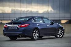 Mpg Nissan Altima by 2016 Nissan Altima Revealed In Claims 39 Mpg Rating Mpg Nissan Altima