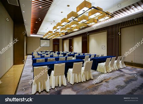 Board Room Meeting 的图像结果