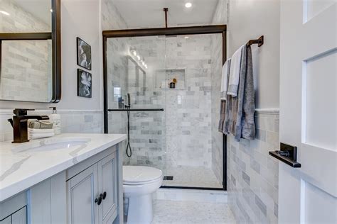 How do I choose a bathroom remodel? - Featured Image