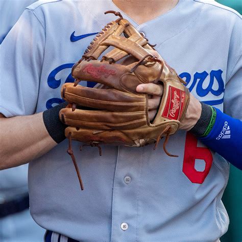 Baseball Glove 的图像结果