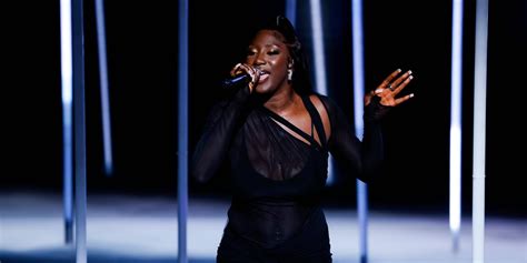 Musique Francais 2021 的图像结果