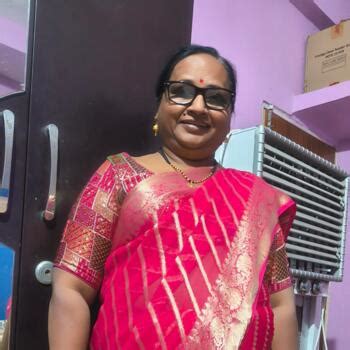 Nannies in Mumbai | Babysits