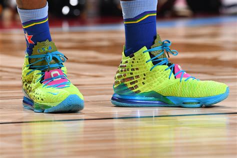 Sale > lebron james new space jam shoes > in stock