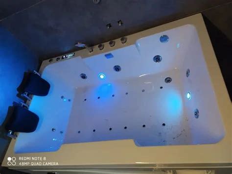 Jacuzzi Bathtub - Double Seater Jacuzzi Bathtub Manufacturer from New Delhi