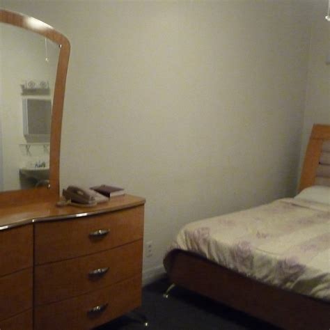 HOTEL DEL FLORES (Beverly Hills) - Hotel Reviews, Photos, Rate ...