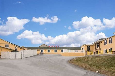 RODEWAY INN (Towanda) - Motel Reviews, Photos, Rate Comparison ...