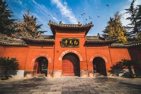 中国最灵验的十大寺庙 灵隐寺上榜大昭寺是藏传佛教_文化_第一排行榜