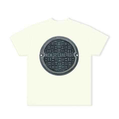 [FLOMMARKET] MEMORY LANE PARK CREME MANHOLE TEE 短T 米黃 | 蝦皮購物