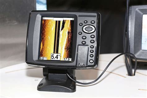 Best Canoe and Kayak Fish Finder in 2026 (REVIEW GUIDE)