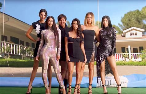 Kardashians Recreate the First ‘KUWTK’ Intro
