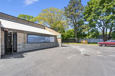 90 Knickerbocker Ave, Bohemia, NY 11716 - 134 | LoopNet