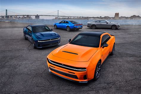 2026 Dodge Charger R/T Sixpack: How Does the Base ICE Model Compare to Its Oddball Rivals ...