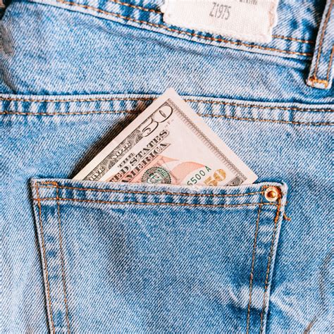 Au Pair vs Nanny: What's the better fit for my family?