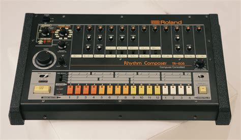 Vintage-Drumcomputer: Roland TR-808, Analog-Drumcomputer (1981 ...