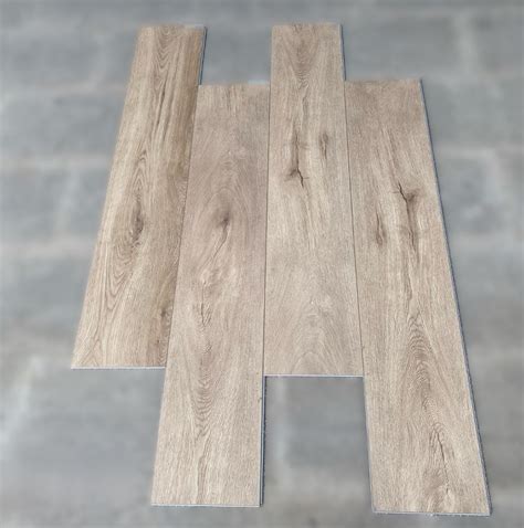 Piso SPC Madera Roble Antiguo 1220 X 180 X 5.5 Mm Con IXPE 10 Pc. Pack
