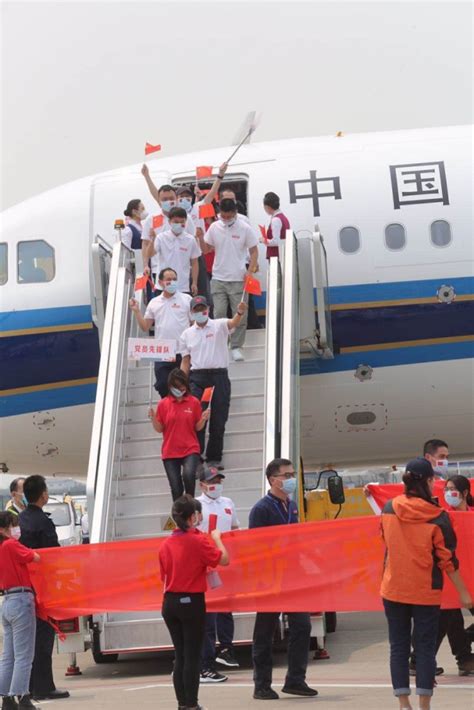 平安回来！广东驰援武汉最后183名医护回家，曾转战三家医院_腾讯新闻