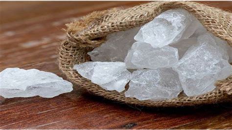 Alum benefits in Vastu Shastra: घर के वास्तु दोष से हैं परेशान, आज ही ...