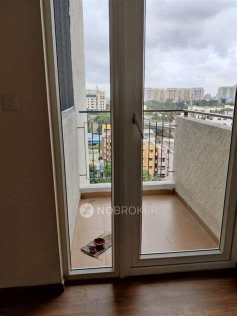 Godrej Air Hoodi Rent - WITHOUT BROKERAGE Semi-furnished 3 BHK Rental ...