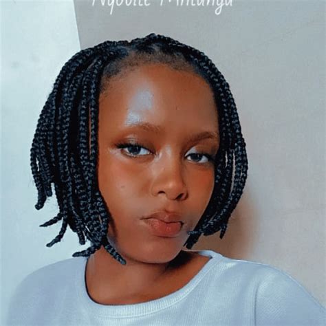 Nqobile - Maths teacher - ₹617/h