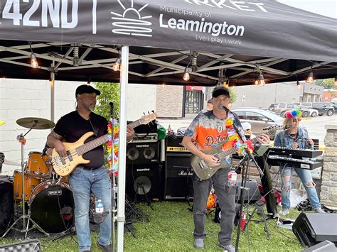 First Mill St. Market was far out and groovy - Southpoint Sun