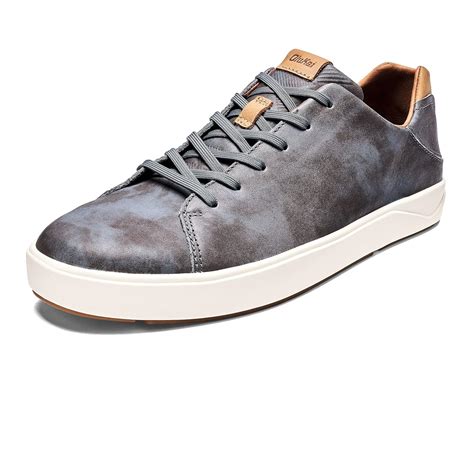 OLUKAI Lae'ahi Li'lli Charcoal/Charcoal 9.5 D (M) : Amazon.in
