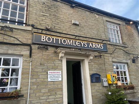 Huddersfield Brass Band, The Bottomley's Arms, Luddenden Foot, 20 ...