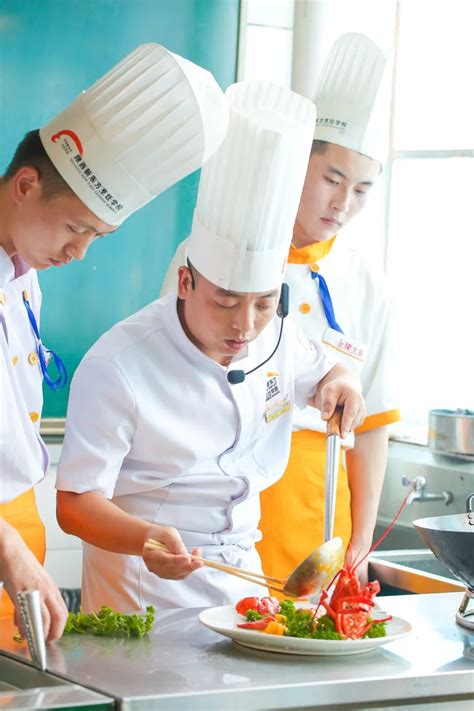 与其他专业相比，厨师专业有什么优势？_长沙新东方烹饪学院