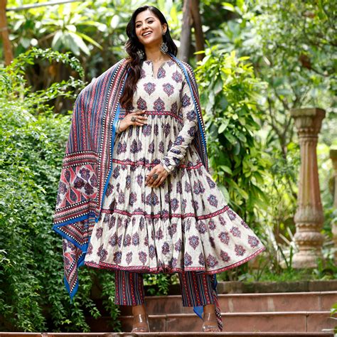Medha Cotton Printed Set – Kameez.co
