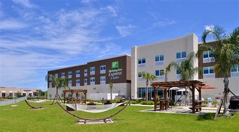 HOLIDAY INN EXPRESS & SUITES TRINITY BY IHG - Hotel Reviews, Photos ...