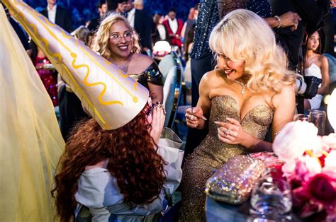 Sabrina Carpenter Releases New Single "Please Please Please ...