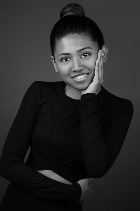 Teenage Modeling 的图像结果