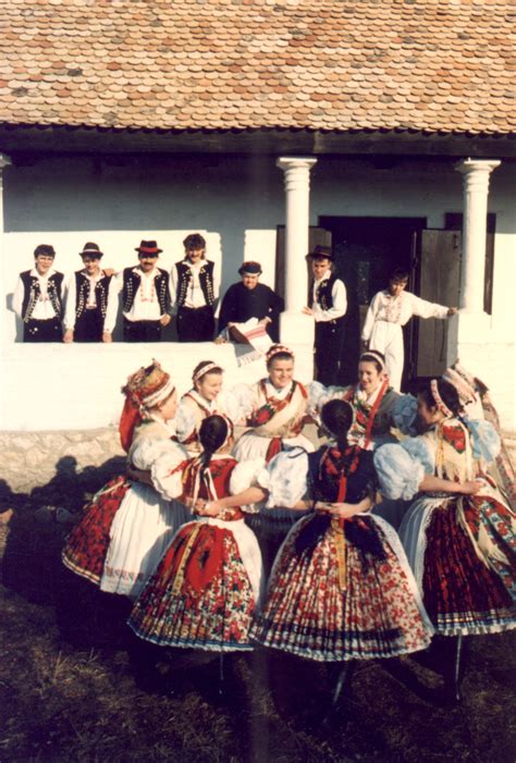 Hungarian Wedding Traditions