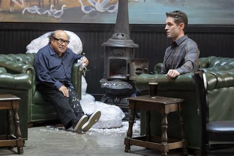 It’s Always Sunny in Philadelphia Review: The Gang Goes to Ireland/The ...