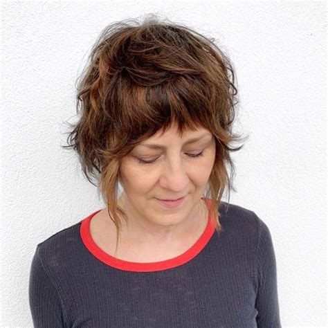 31 stylish wash and wear haircuts for women over 60 short on time – Artofit