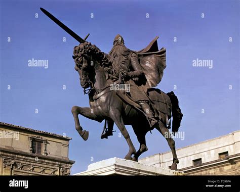 ESTATUA ECUESTRE DEL CID REALIZADA EN 1955 - SIGLO XX - FOTO AÑOS 60 ...