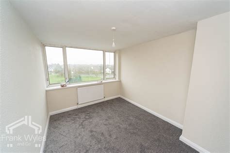 3 bed flat to rent in Kilnhouse Lane, Lytham St. Annes, Lancashire ...