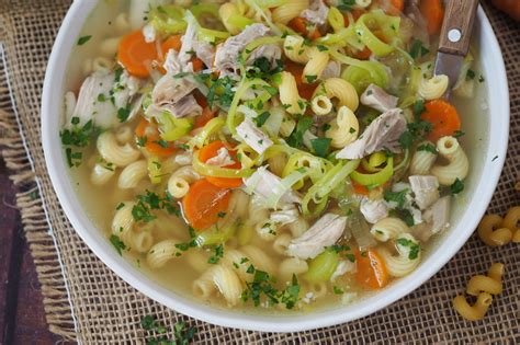 Das beste Hausmittel bei Erkältung: Selbstgemachte Hühnersuppe ...