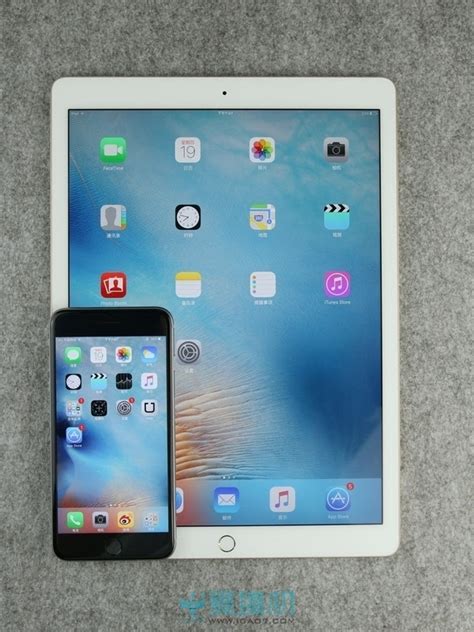 【IT之家开箱组】苹果iPad Pro 2020款11寸/12.9寸图赏：摄像头，处处不同|苹果iPad|IT之家_新浪科技_新浪网