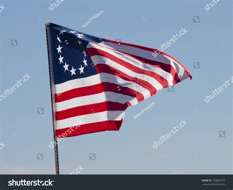 220 American Betsy Ross 13 Star Flag Images, Stock Photos & Vectors ...