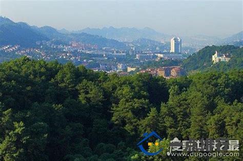 山城是哪个城市，重庆是世界上最大的山城(依山而建的城市) —【一点排行】
