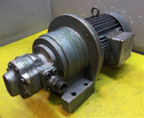 Hydraulic pump from Reichert - PC2 / 125ZAX 16037 in Wiefelstede, Lower ...