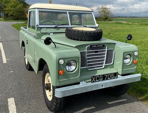 Classic Cars for Sale | 1970 Land Rover Series 2A Pick-up - Evoke Classics