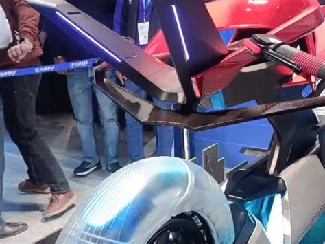Yamaha brandishes inaugural AI bike, TVS showcases world’s first CNG ...