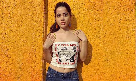 Urfi Javed flaunts her hourglass body in vacation bikini pictures