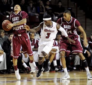 UMass falls victim to foul play, turnovers at Duquesne, 80-69 ...